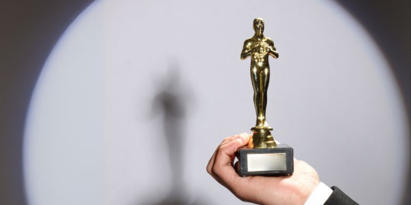 PEINADOS DE CINE: TENDENCIAS MASCULINAS QUE VEREMOS EN LA ALFOMBRA ROJA